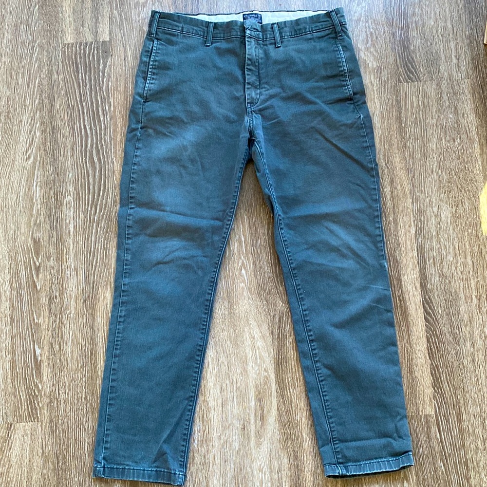 Levi’s Grey Chinos / Pants